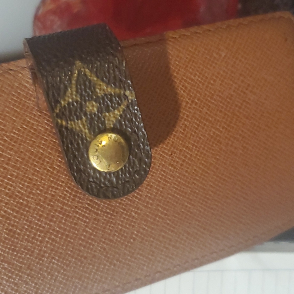 Louis Vuitton Monogram Agenda - Picture 8 of 13